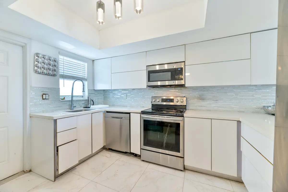 2841 NE 33rd Court #303, Fort Lauderdale, FL 33306 - #1
