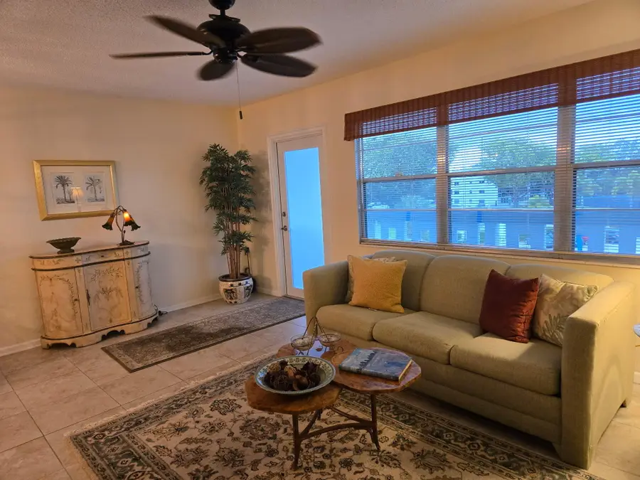 4047 N Newport N #4047, Deerfield Beach, FL 33442 - #2