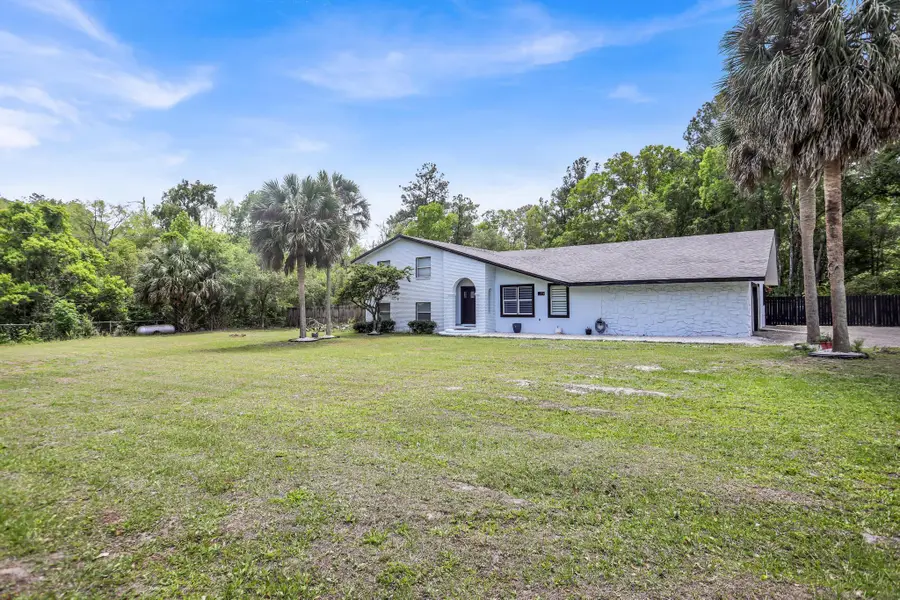 912 S 5th Street, Macclenny, FL 32063 - #3