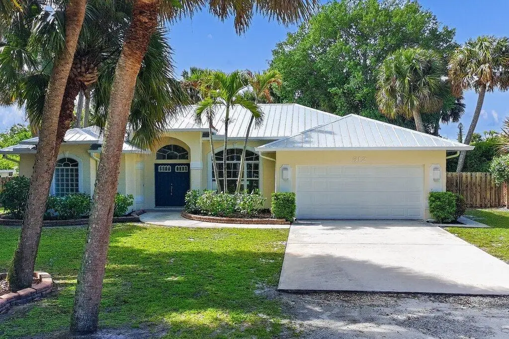 612 SE 6th Street, Stuart, FL 34994 - #1