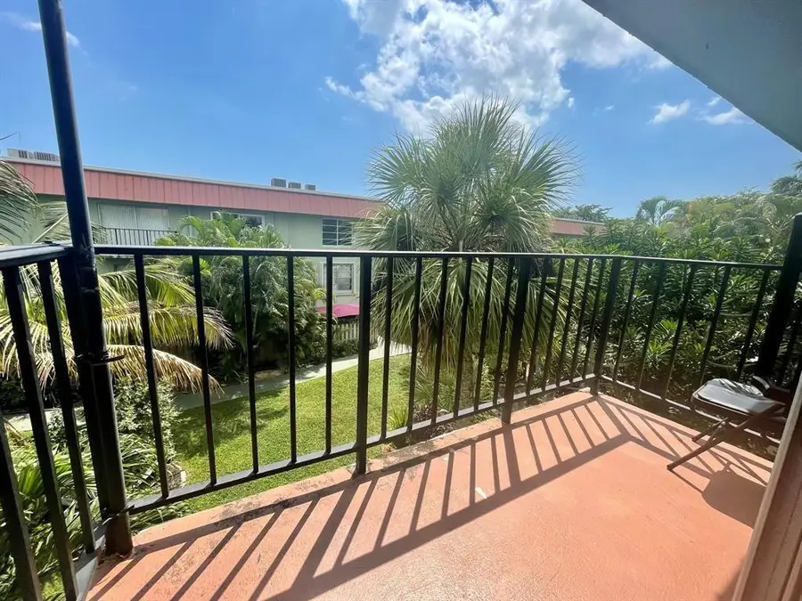 809 W Oakland Park Boulevard #J12, Oakland Park, FL 33311 - #3