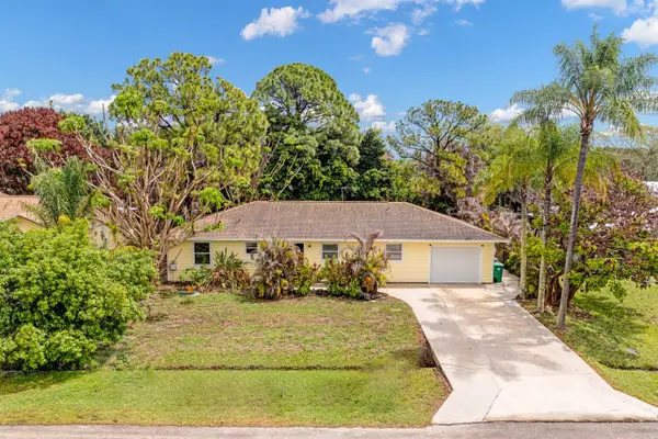 1673 SW Gemini Lane, Port St Lucie, FL 34984