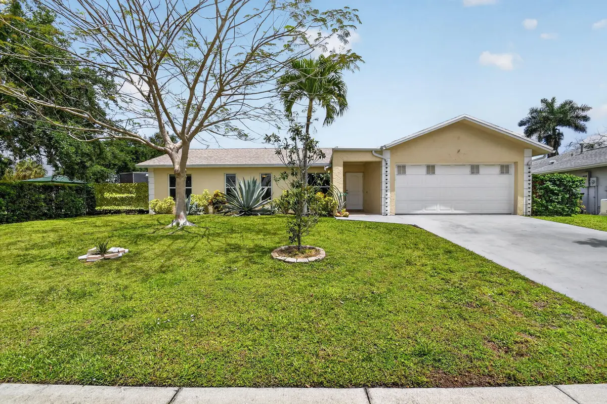 1262 Essex Drive, Wellington, FL 33414 - #1