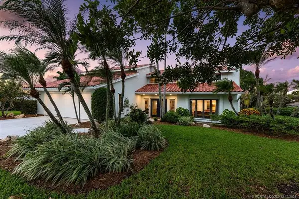 4304 SE Fairway E, Stuart, FL 34997