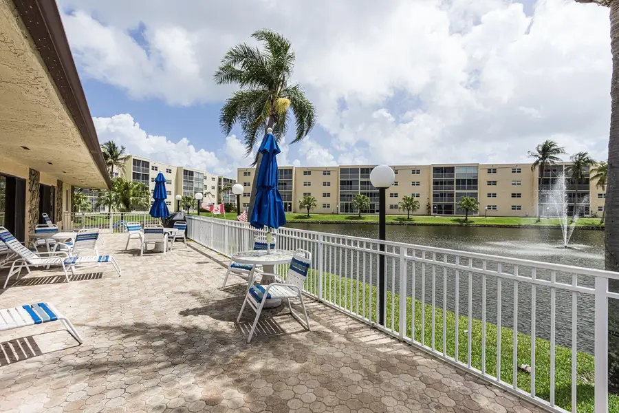 414 SE 10th Street #102, Dania Beach, FL 33004 - #2