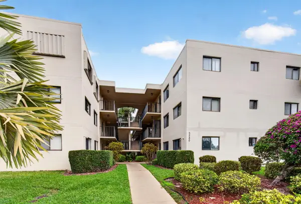 5280 Las Verdes Circle #112, Delray Beach, FL 33484