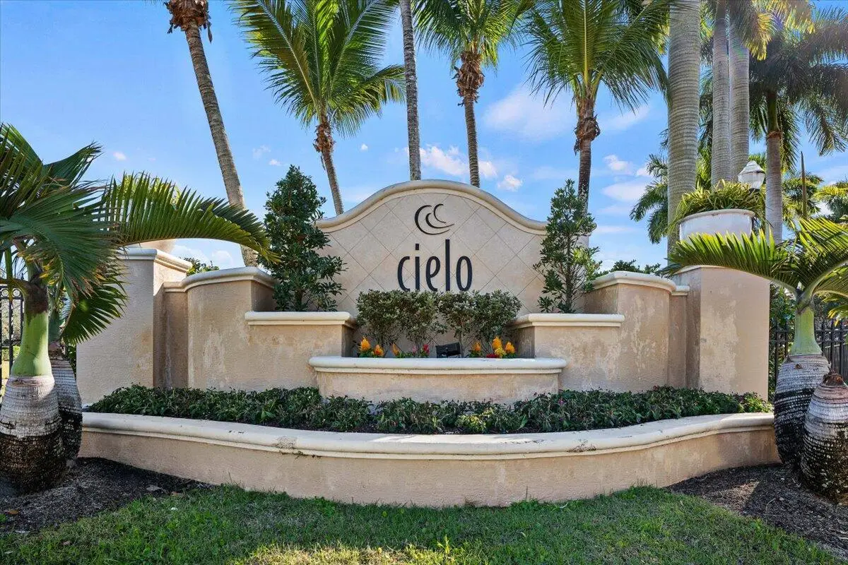 5102 Artesa Way W, Palm Beach Gardens, FL 33418 - #1