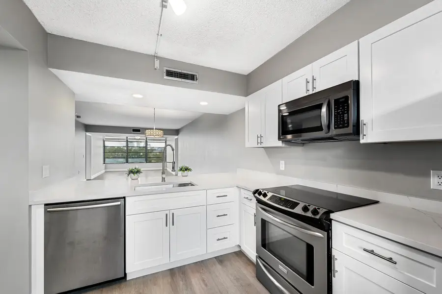 3636 Whitehall Drive #402, West Palm Beach, FL 33401 - #3