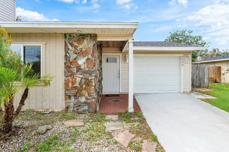2599 SE Grand Drive, Port Saint Lucie, FL 34952 - #2