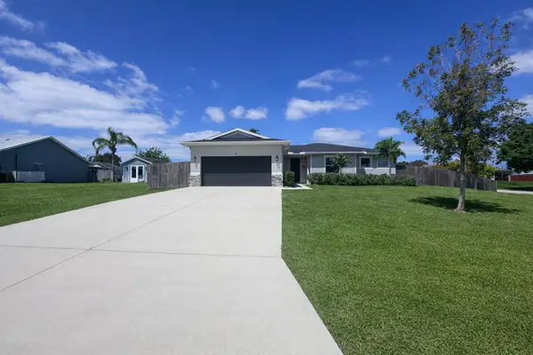 110 SW Pilsner Circle, Port St Lucie, FL 34953