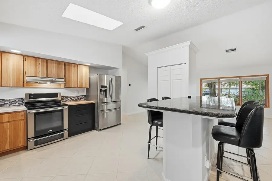 8857 NW 3rd Place, Coral Springs, FL 33071 - #2