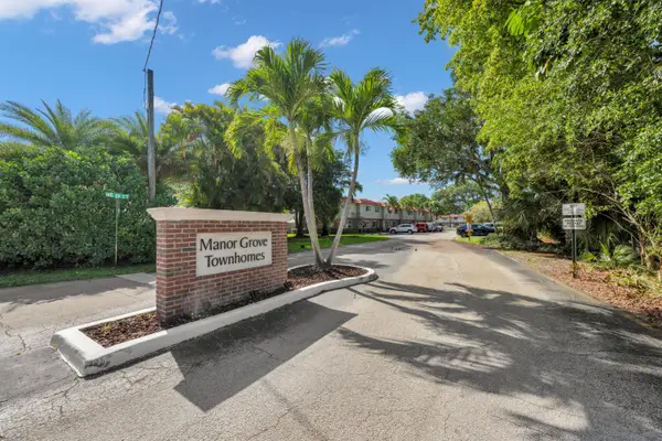 16 NE 20th Court #B8, Wilton Manors, FL 33311