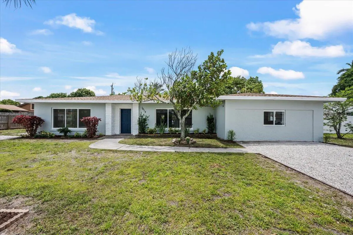 1612 Sherwood Avenue, Mangonia Park, FL 33407 - #1
