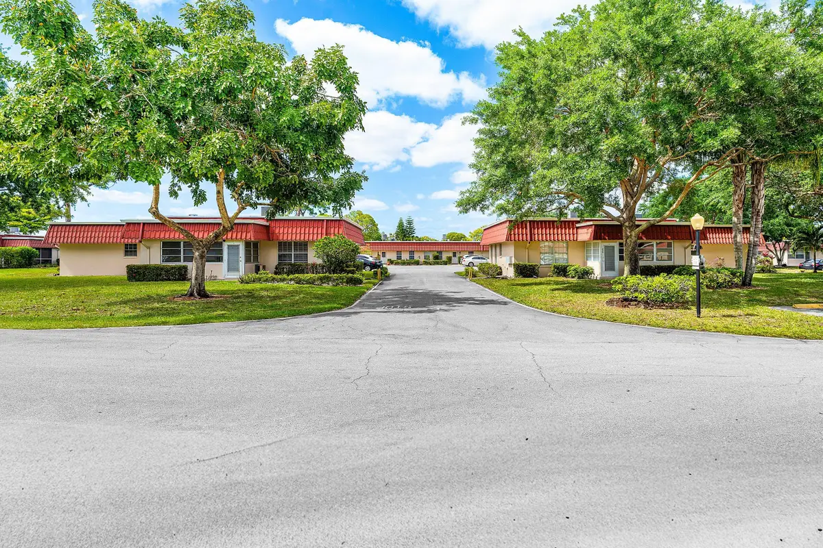 852 Salem Lane, Lake Worth, FL 33467 - #1