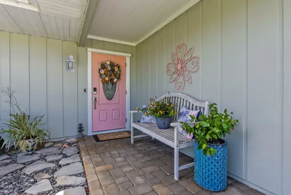 1172 SE Menores, Port St Lucie, FL 34952