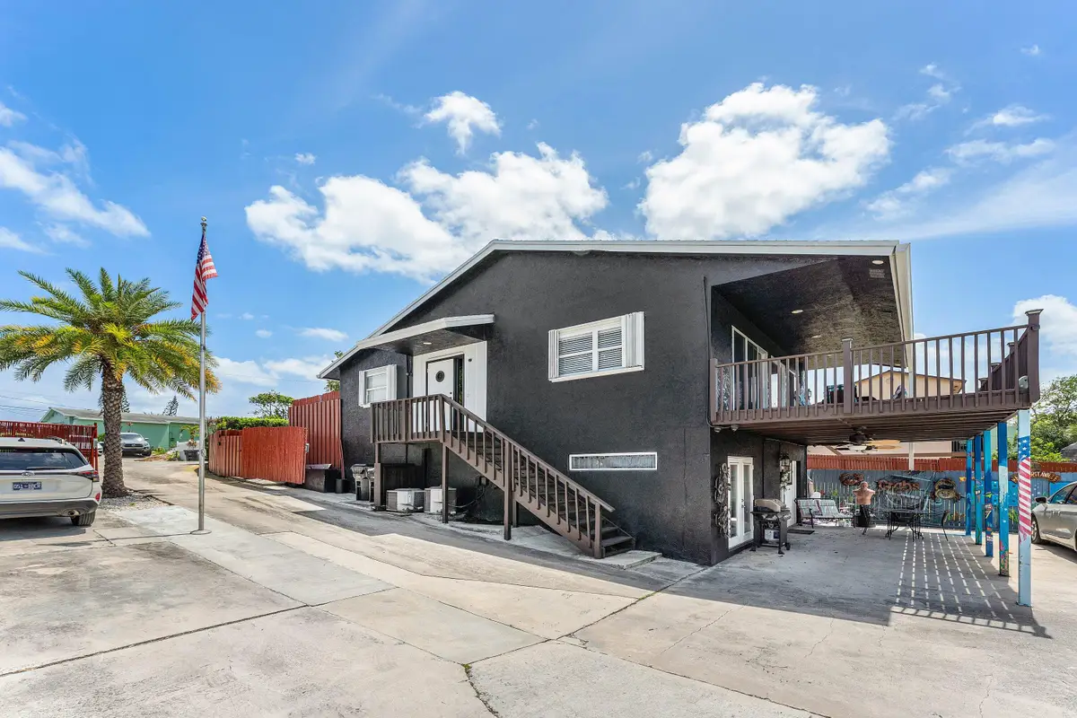 907 N A Street, Lake Worth Beach, FL 33460 - #1