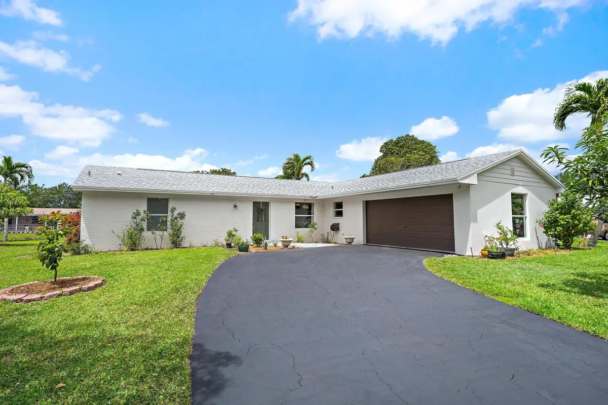 9831 Hyacinth Circle S, Palm Beach Gardens, FL 33410 - #1