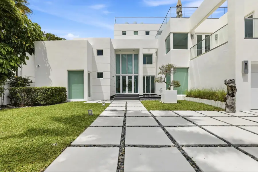 3017 N Atlantic Boulevard, Fort Lauderdale, FL 33308 - #2