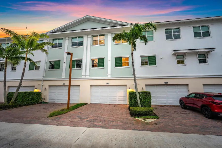 7085 Edison Place, Palm Beach Gardens, FL 33418 - #2