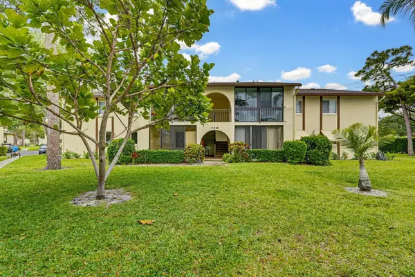 119 Lake Pine Circle #C-2, Greenacres, FL 33463