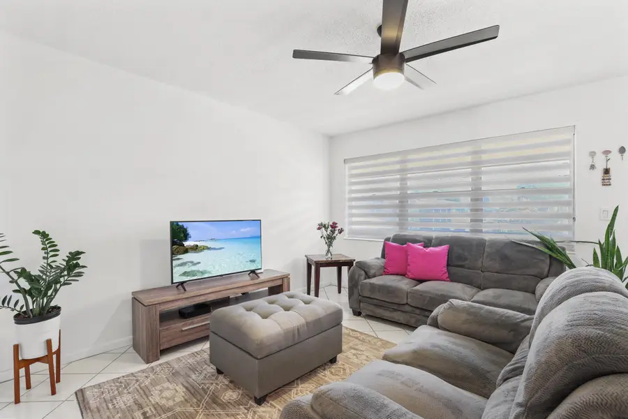 215 Sheffield I, West Palm Beach, FL 33417 - #3