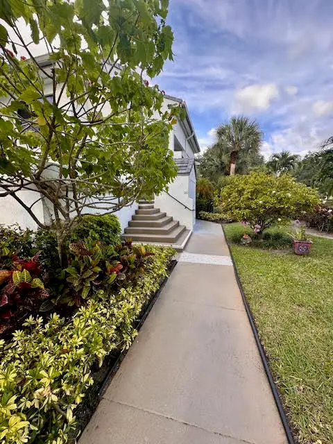7449 Glendevon Lane #104, Delray Beach, FL 33446 - #3