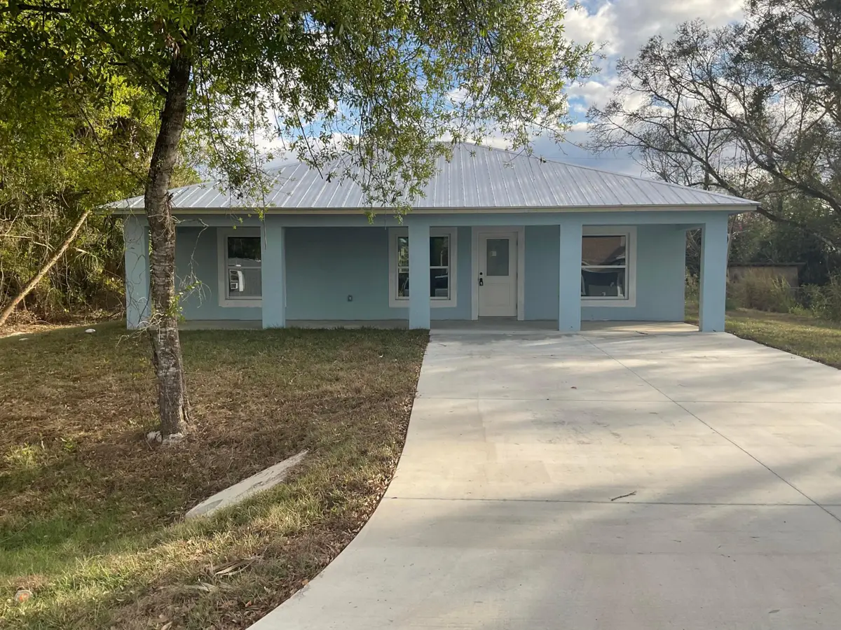 2432 NW 5th Street, Okeechobee, FL 34972 - #1