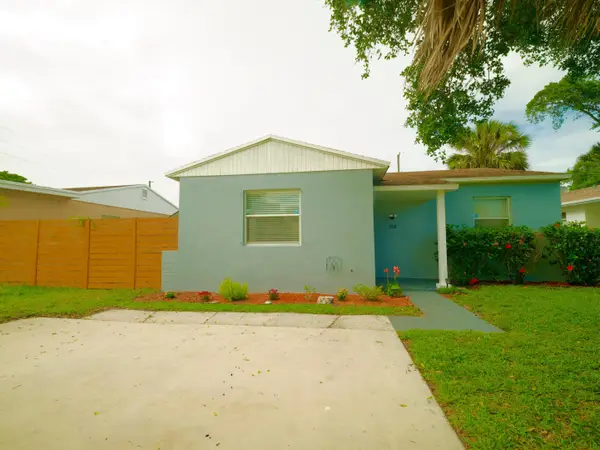 158 W 25th Street, Riviera Beach, FL 33404