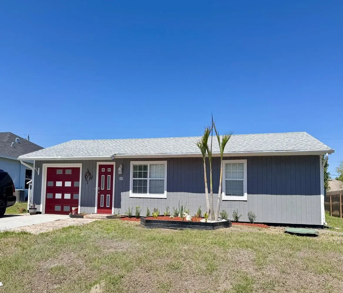 825 SW Canary Terrace, Port Saint Lucie, FL 34953 - #1