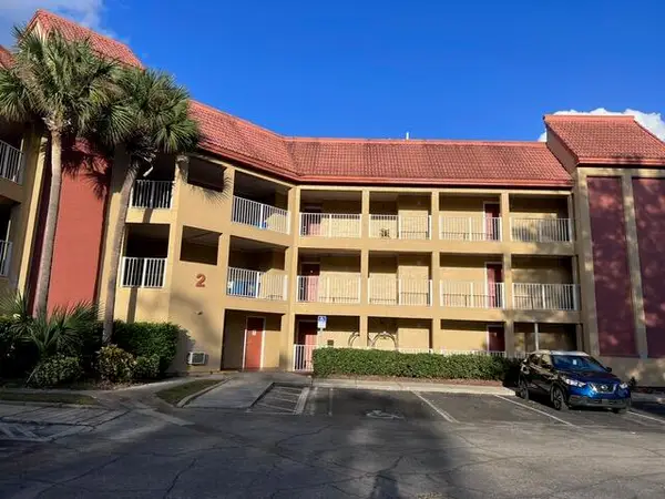 6337 Parc Corniche Dr Drive #2111, Orlando, FL 32821