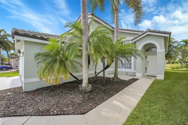 8236 White Rock Circle, Boynton Beach, FL 33436