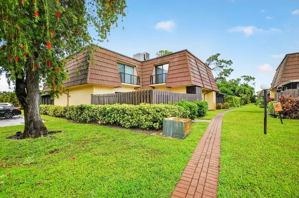 4175 Turnberry Circle #1102, Lake Worth, FL 33467