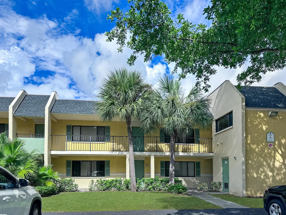 604 Meadows Circle #604, Boynton Beach, FL 33436 - #1