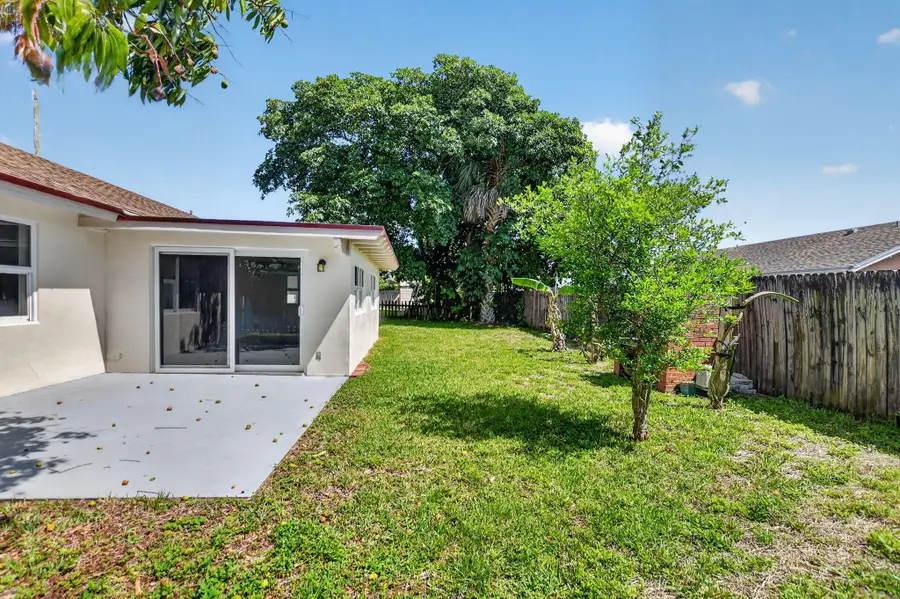 19486 Delaware Circle, Boca Raton, FL 33434 - #3