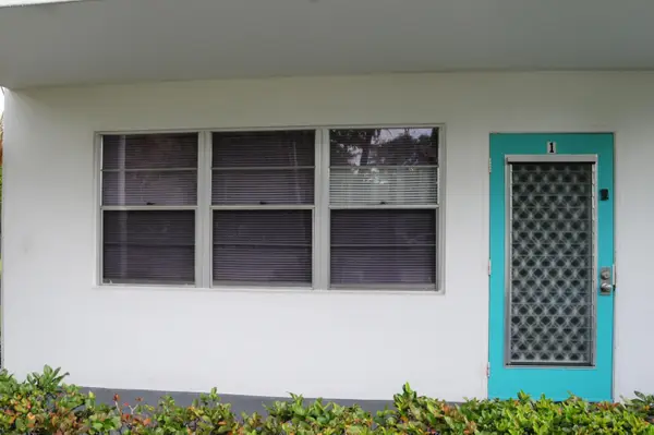 1 Newport A #1, Deerfield Beach, FL 33442