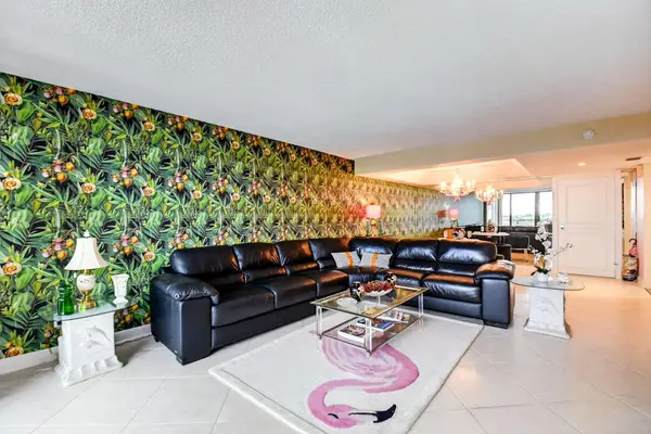 3589 S Ocean Boulevard #609, South Palm Beach, FL 33480