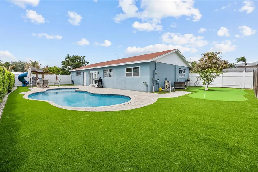 18945 SE Homewood Avenue, Tequesta, FL 33469 - #2