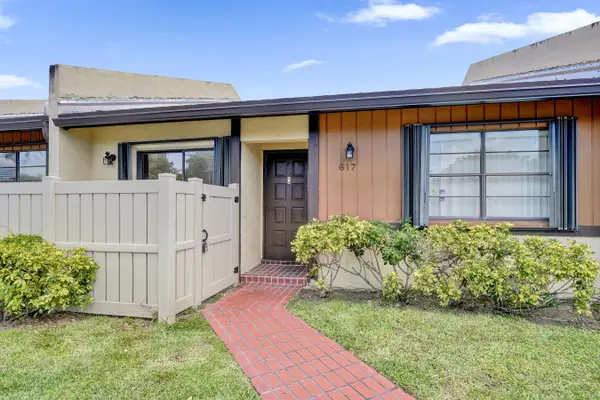 617 Banks Road #617, Margate, FL 33063