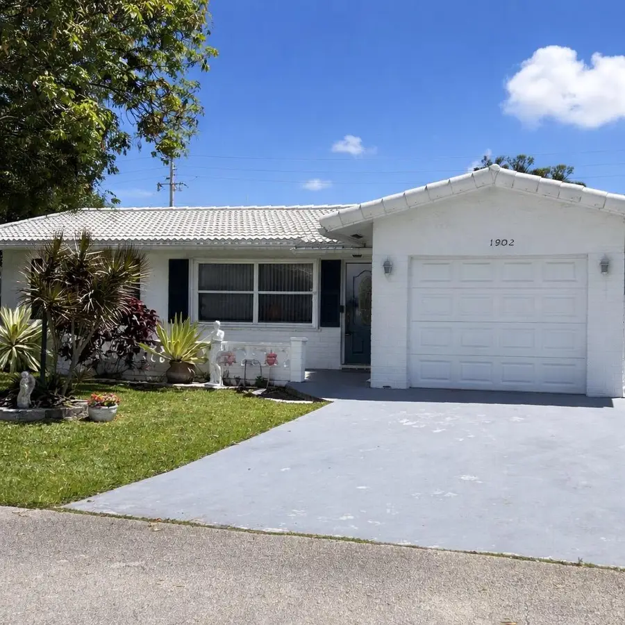1902 SW 22nd Avenue, Boynton Beach, FL 33426 - #2