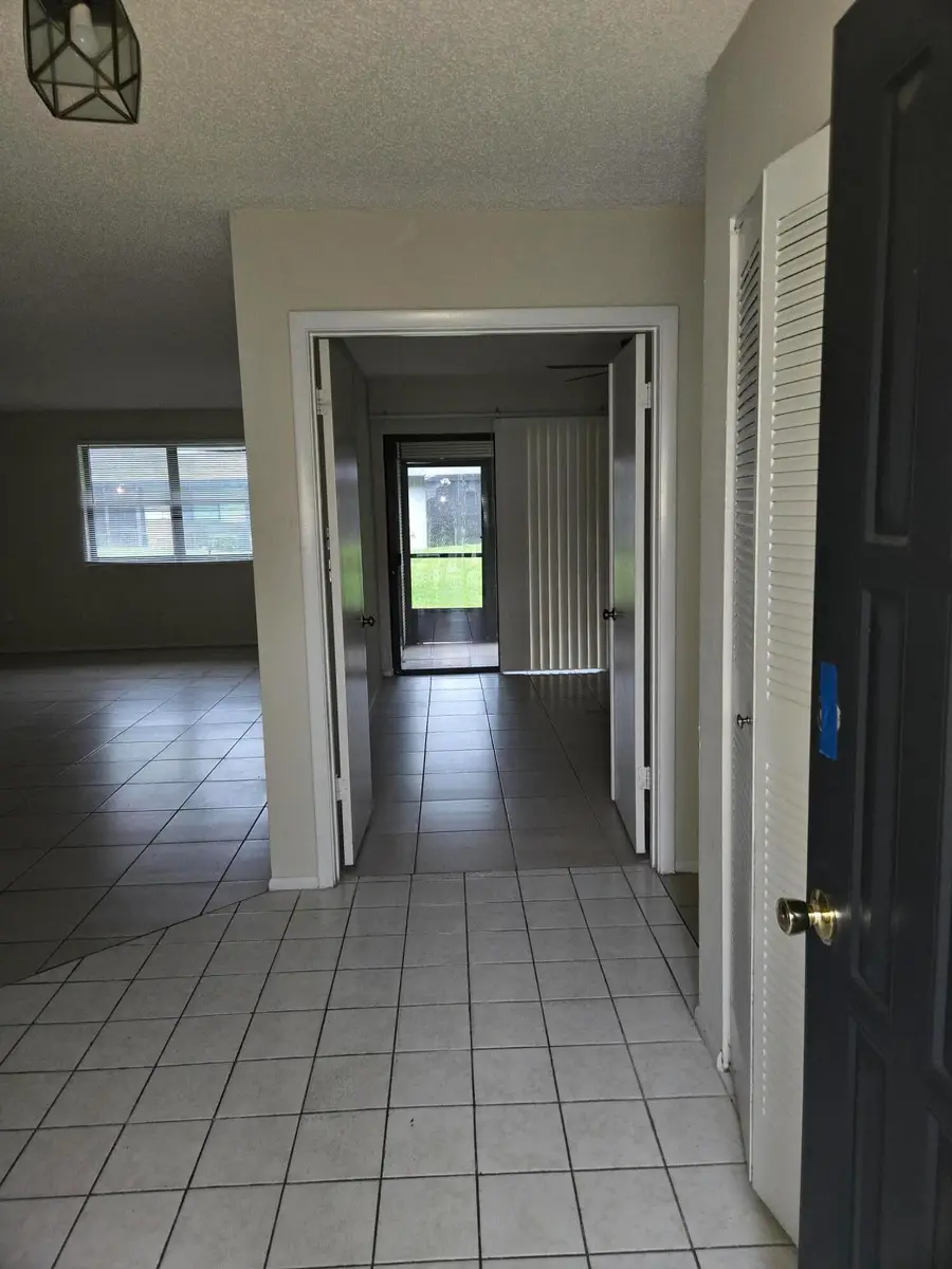 358 Quebec Court, Royal Palm Beach, FL 33411 - #3