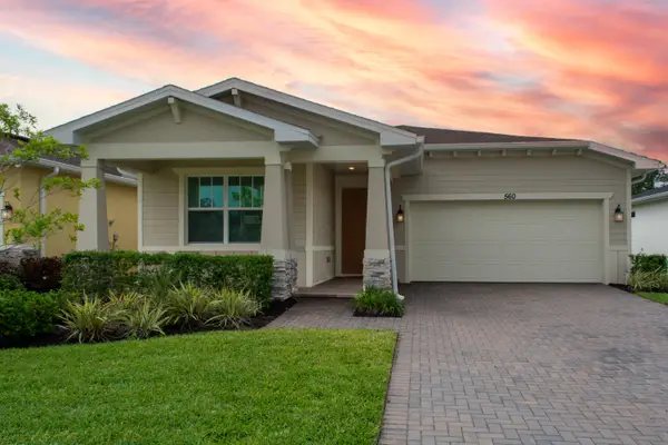 560 Veridian Circle Nw, Palm Bay, FL 32907