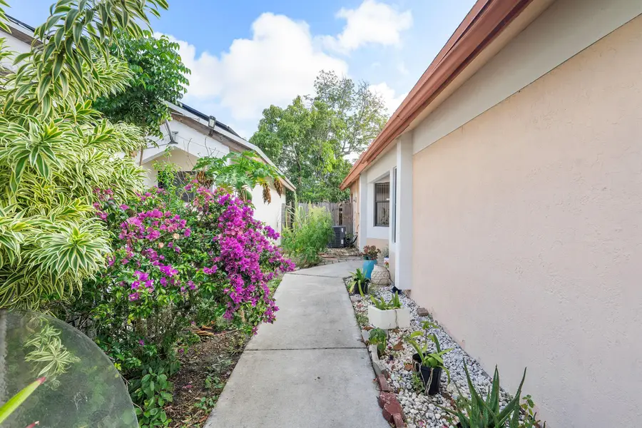 904 Magnolia Avenue, North Lauderdale, FL 33068 - #3