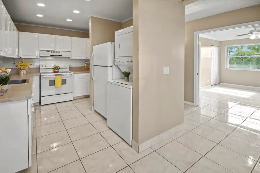 1421 NW 20th Avenue #204, Delray Beach, FL 33445 - #2