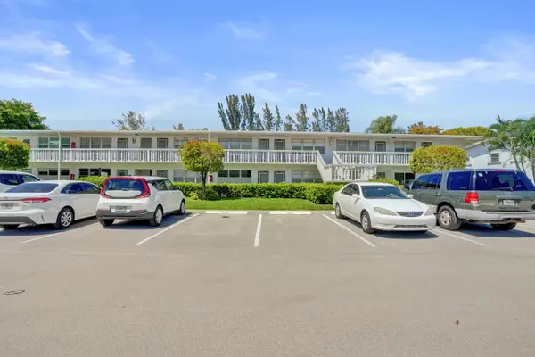 392 Durham Circle #M, Deerfield Beach, FL 33442