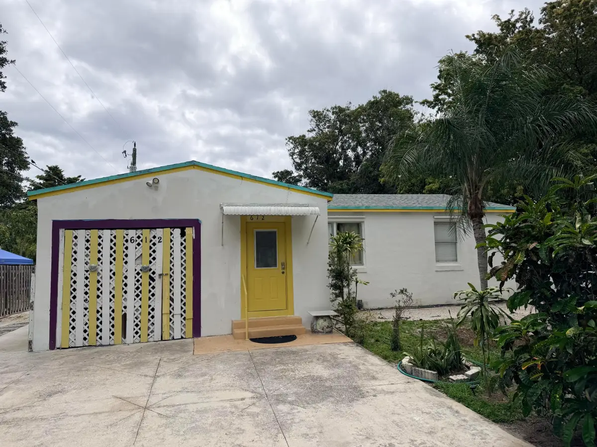 612 NW 1st Street, Boynton Beach, FL 33435 - #1