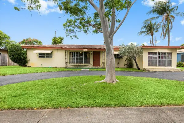1329 SW 1st Terrace, Pompano Beach, FL 33060