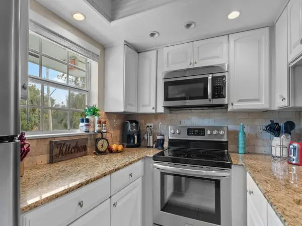 1901 Indian River Boulevard #201a, Vero Beach, FL 32960