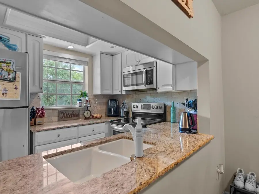 1901 Indian River Boulevard #201a, Vero Beach, FL 32960 - #3