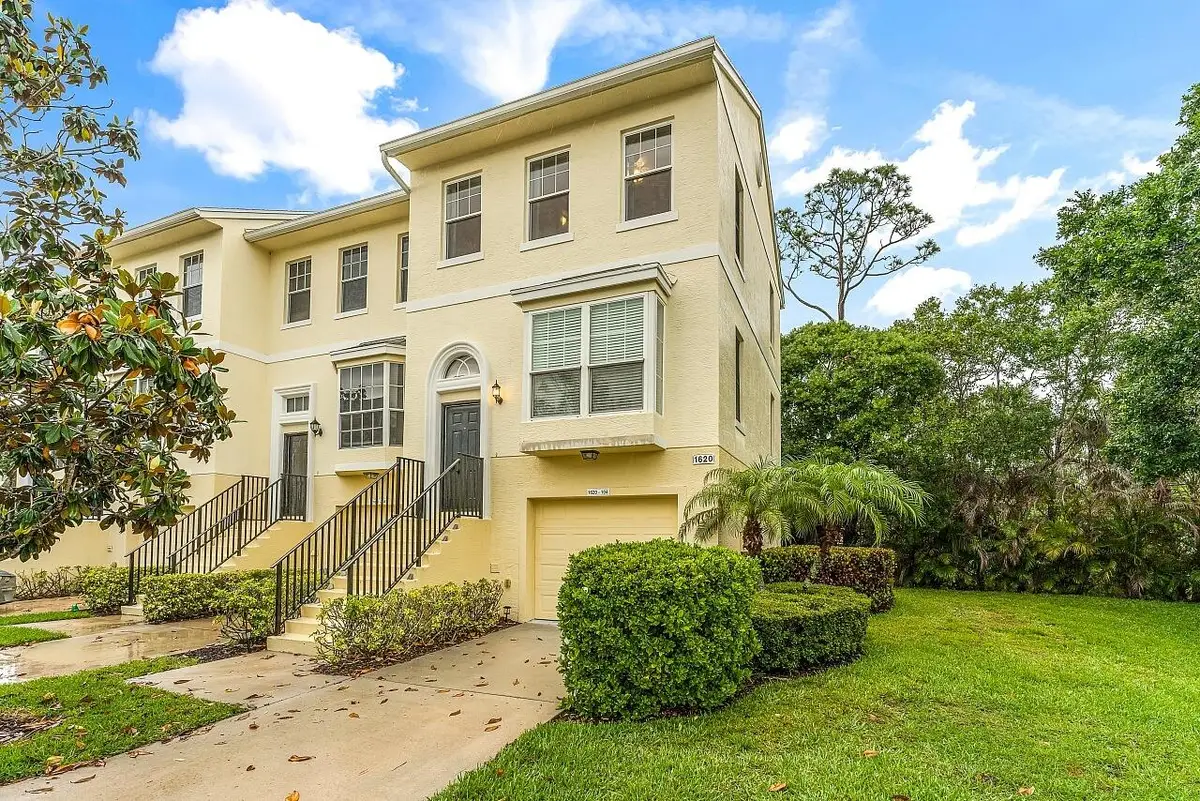 1620 42nd Square #104, Vero Beach, FL 32960 - #1