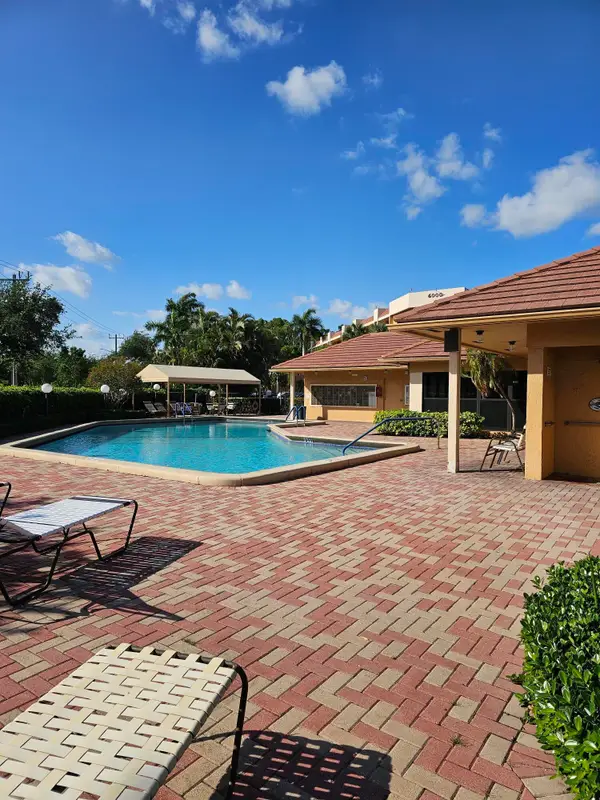 6017 Coral Lake Drive #205, Margate, FL 33063